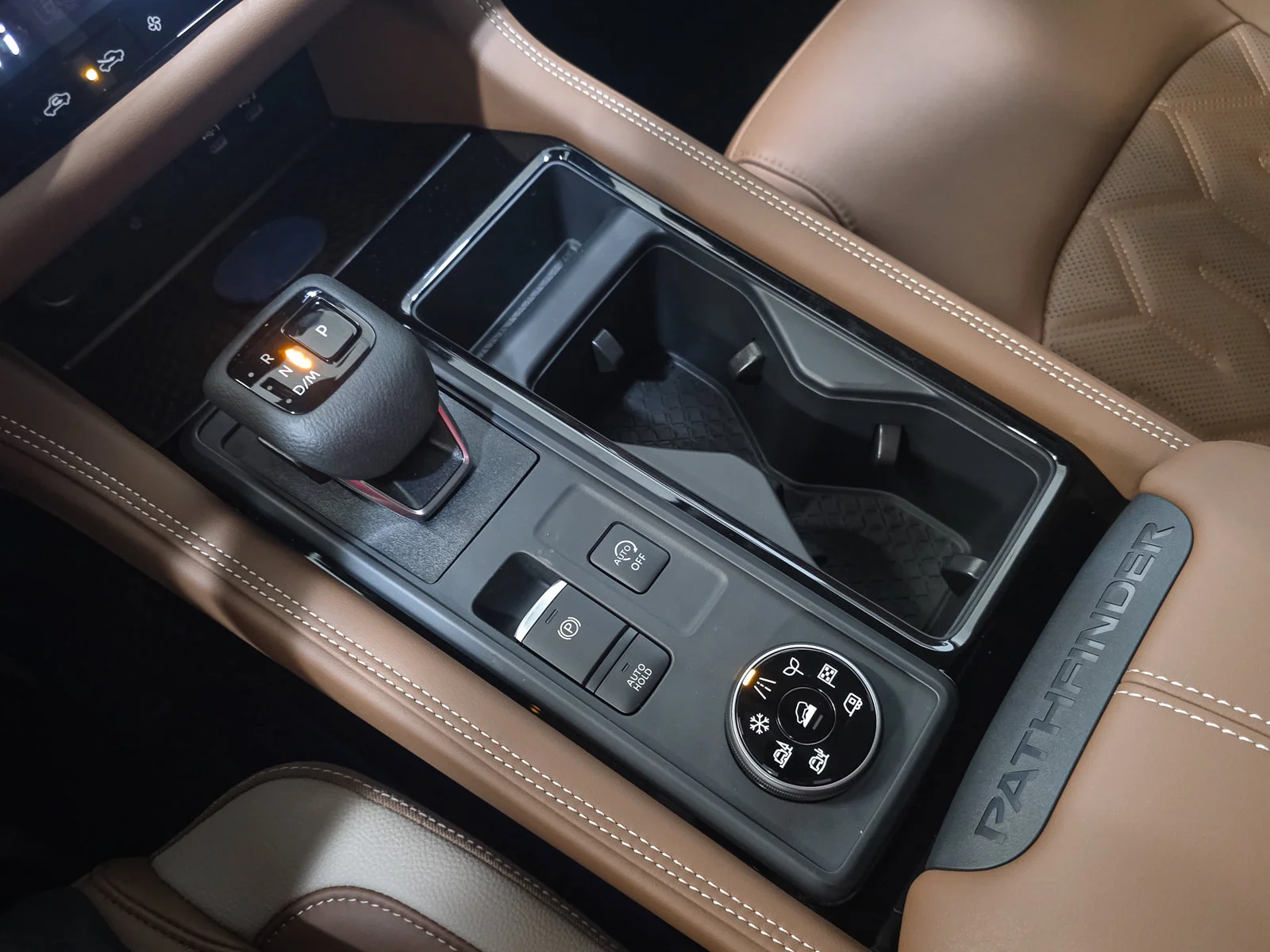 New 2026 Boulder Gray Pearl Nissan Platinum image 28