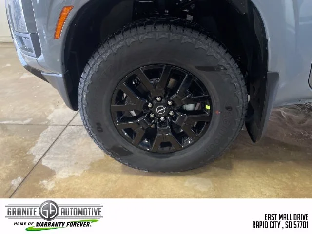 New 2027 Boulder Gray Pearl Nissan Crew Cab SV image 25