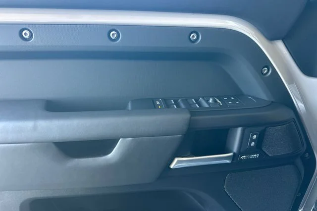 New 2026 Borasco Grey Land Rover X-Dynamic SE image 10