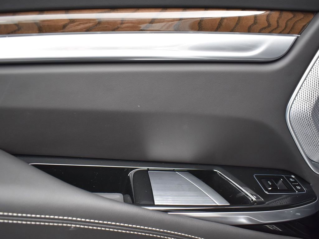 2025 CADILLAC ESCALADE - Image 25