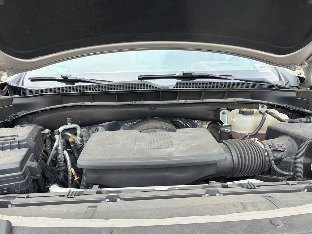 Used 2021 Beige Metallic Chevrolet High Country image 33