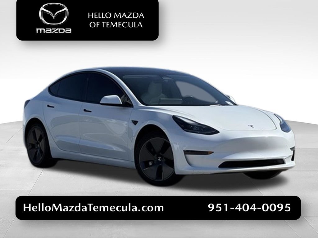 2023 Tesla Model 3 -'s photo