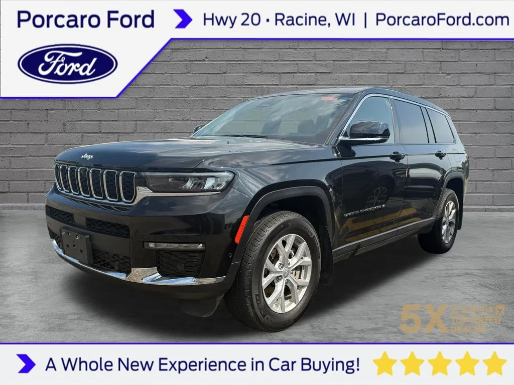 Used 2024 Diamond Black Jeep Limited image 1