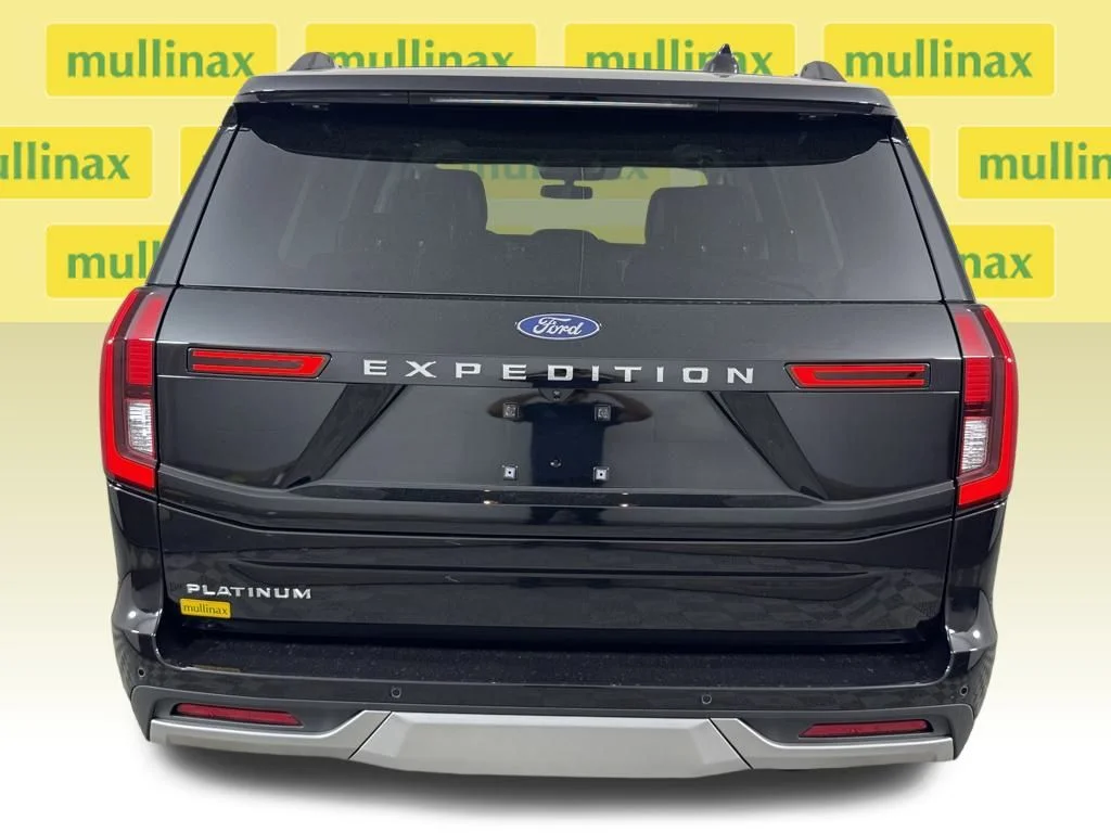 New 2026 Black Ford Platinum image 21
