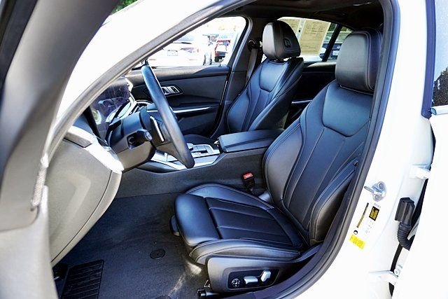 Used 2023 White BMW 330i image 13