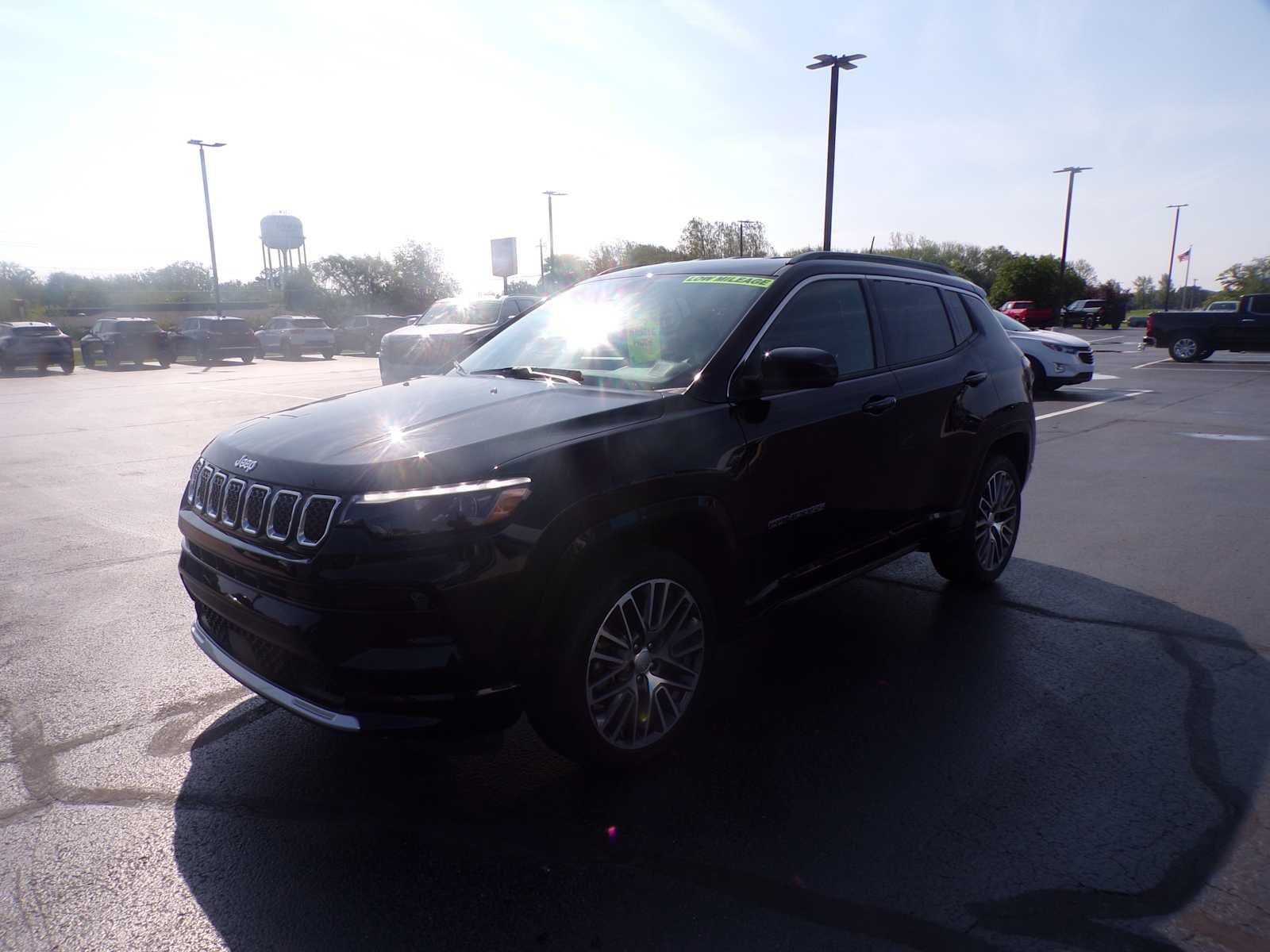 Used 2023 Black Jeep Limited 4x4 image 7