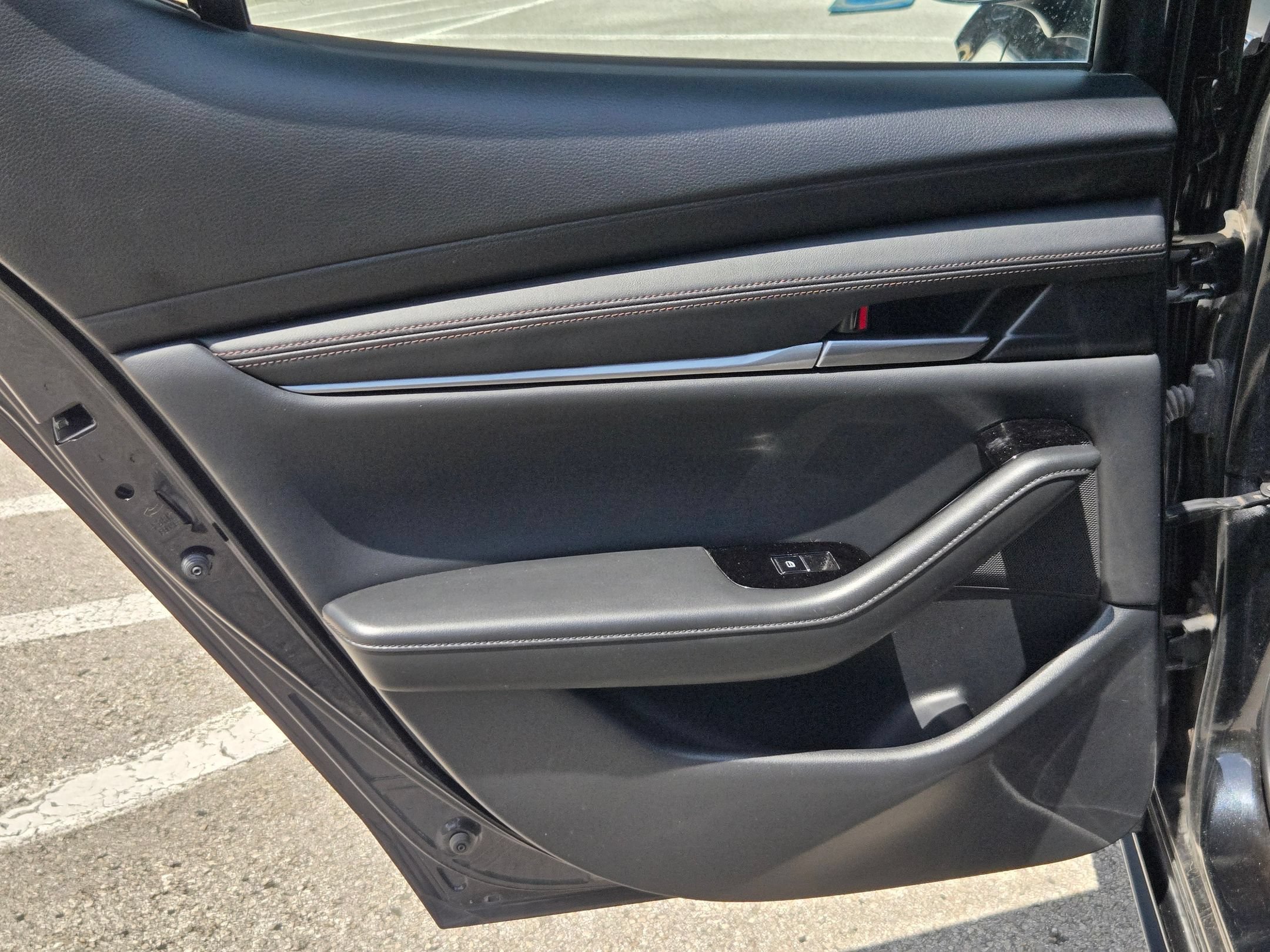 Used 2024 Jet Black Mica Mazda 2.5 S Select Sport image 15