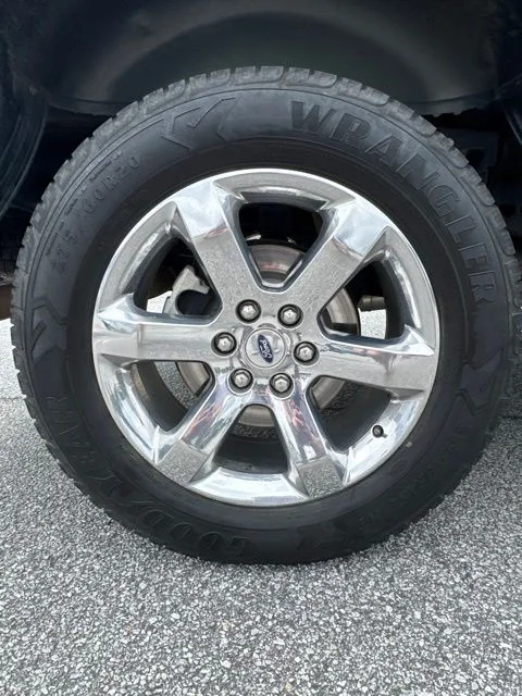 Used 2021 Gray Ford XLT image 6