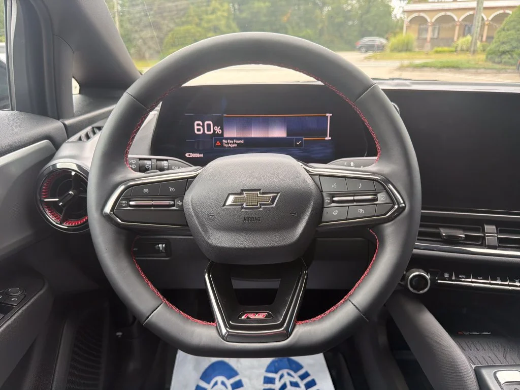 2025 Chevrolet Equinox EV RS - Photo 14