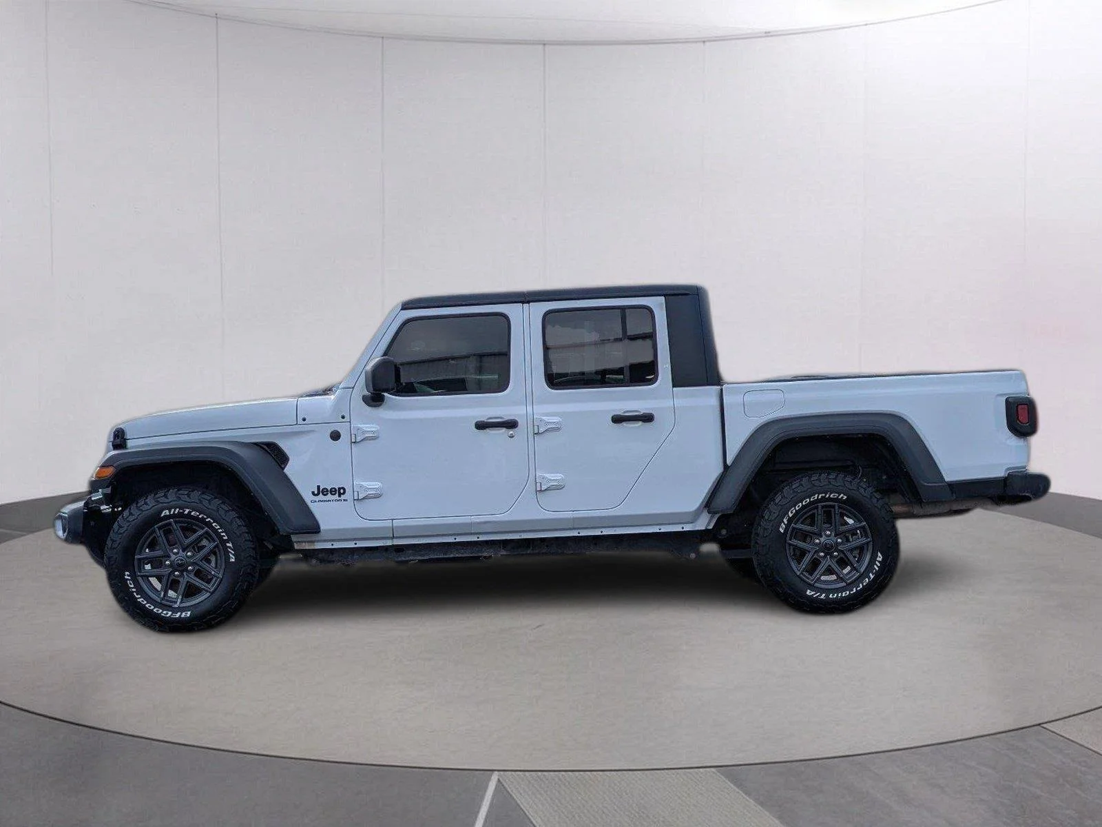 Used 2025 Bright White Clearcoat Jeep Sport S image 2