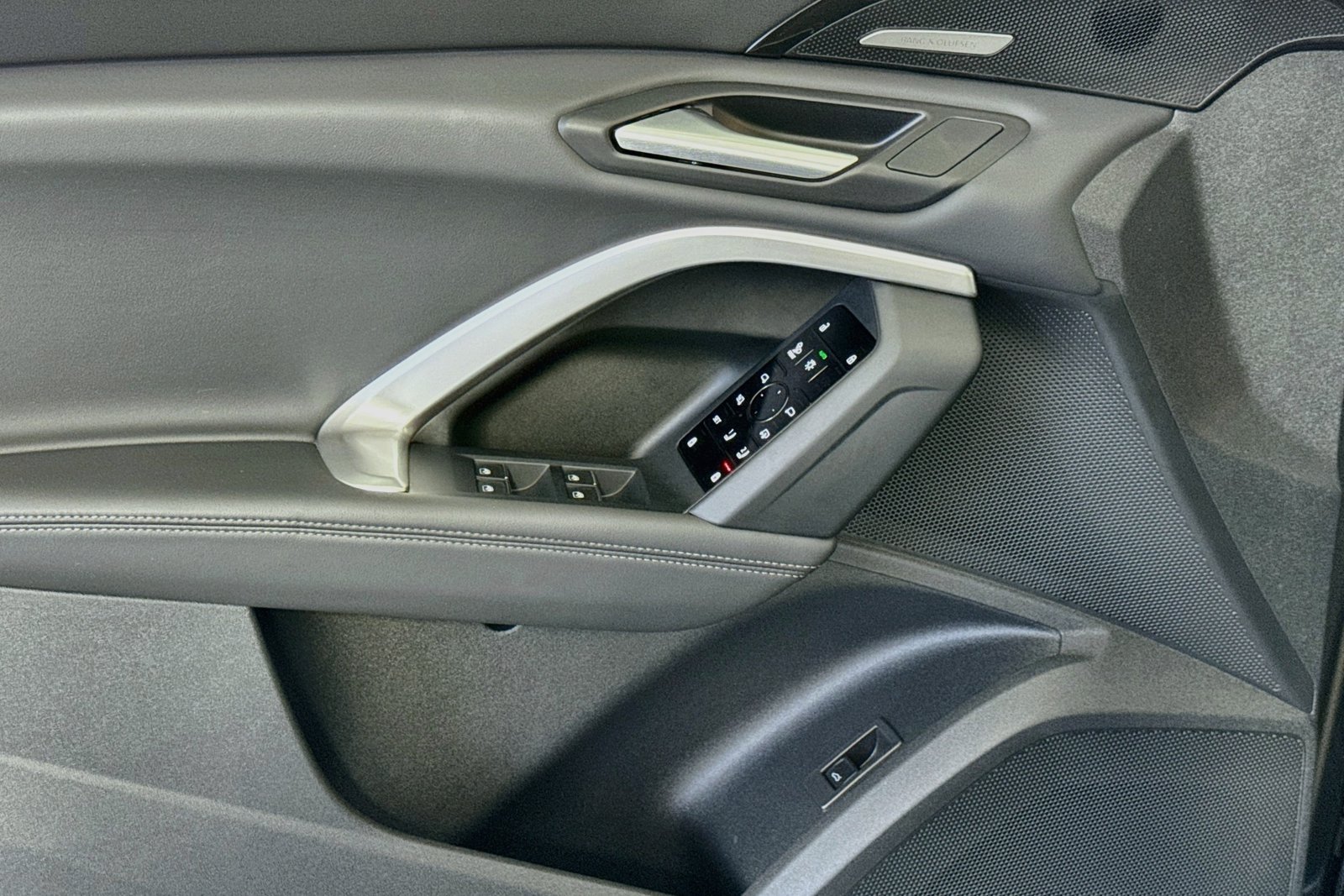 Used 2025 Tambora Gray Metallic Audi Premium Plus image 16