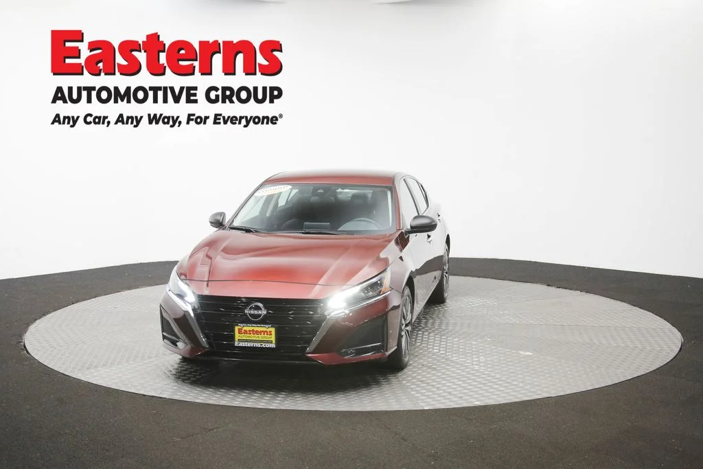 Used 2025 Red Nissan 2.5 SV image 49