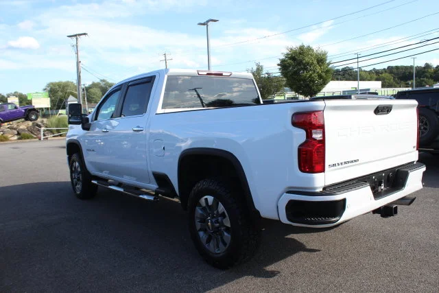 Used 2023 White Chevrolet LT image 25