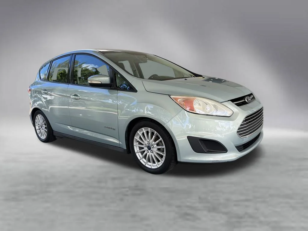 Used 2014 White Ford SE image 2