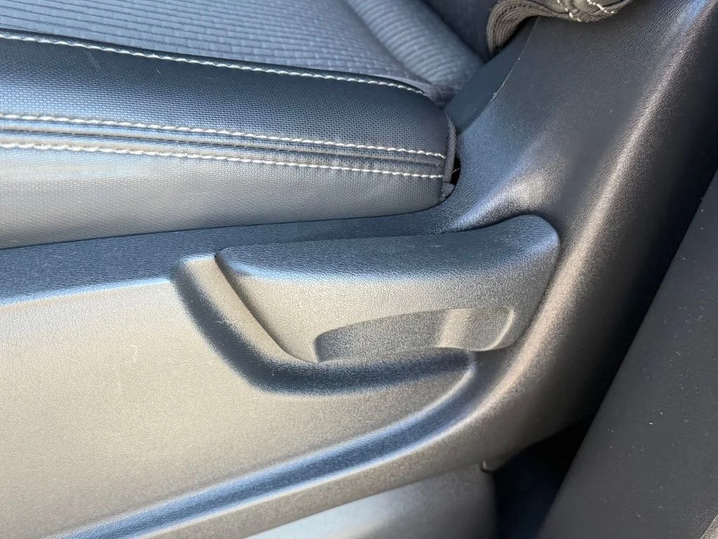 Used 2018 Black Nissan S image 15