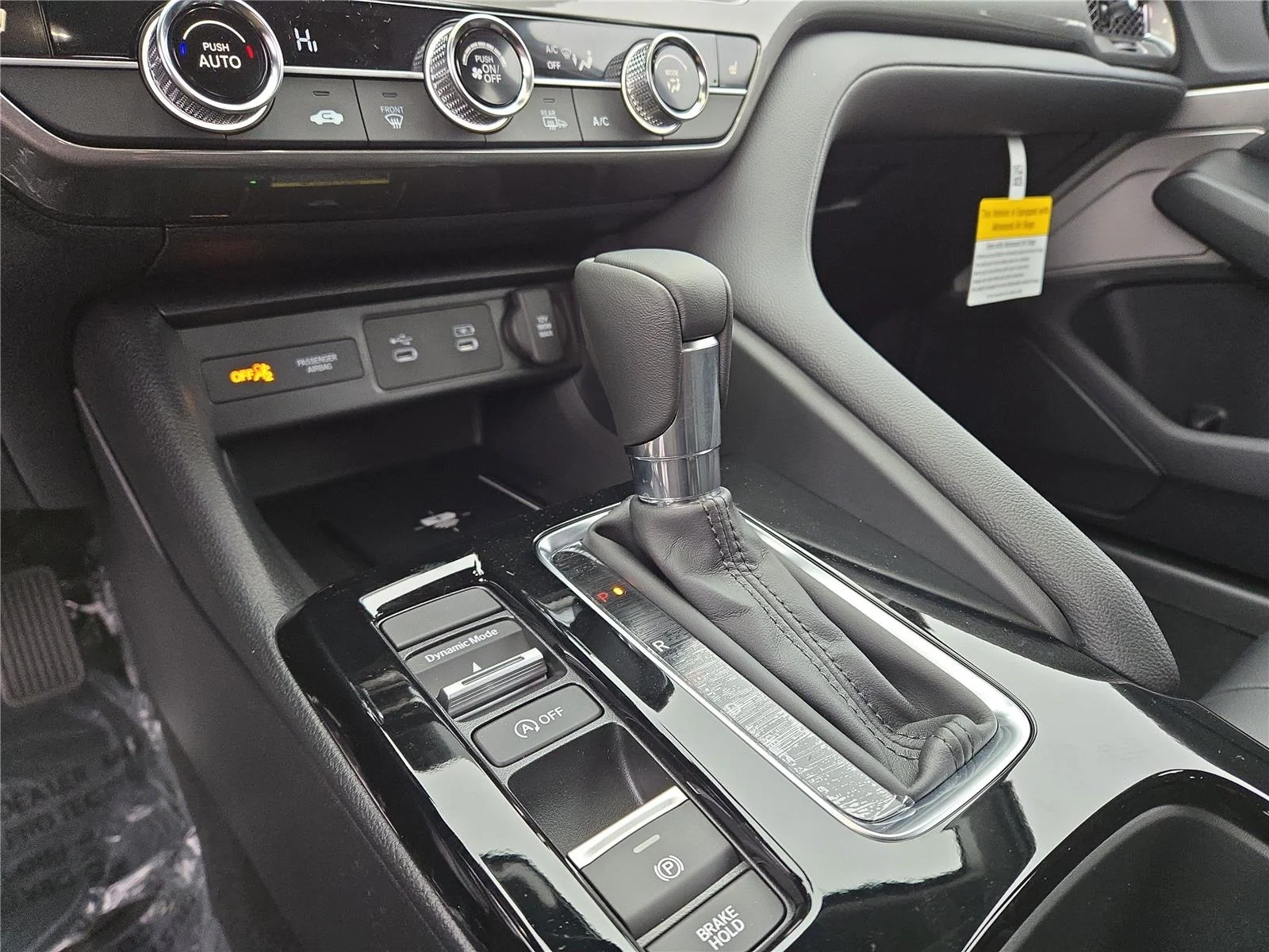 2026 Acura Integra Base - Photo 11
