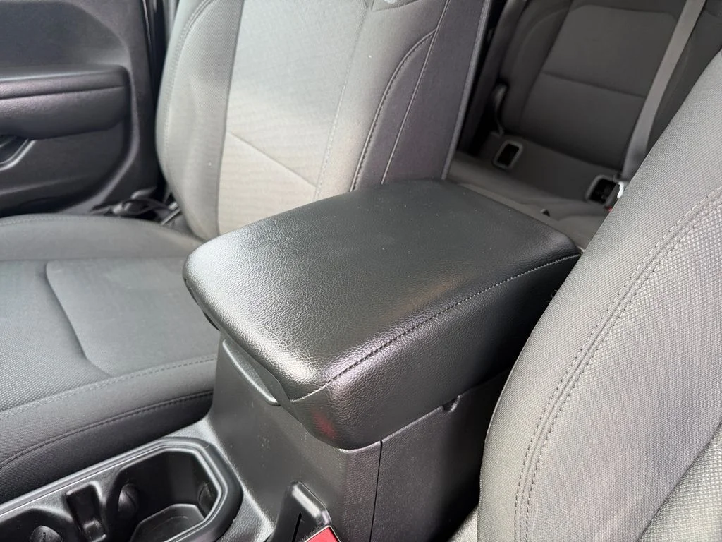 Certified Used 2022 Black Clearcoat Jeep Sport image 5