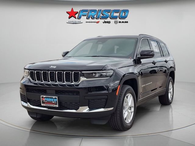 New 2026 Diamond Black Crystal Pearlcoat Jeep Laredo image 7