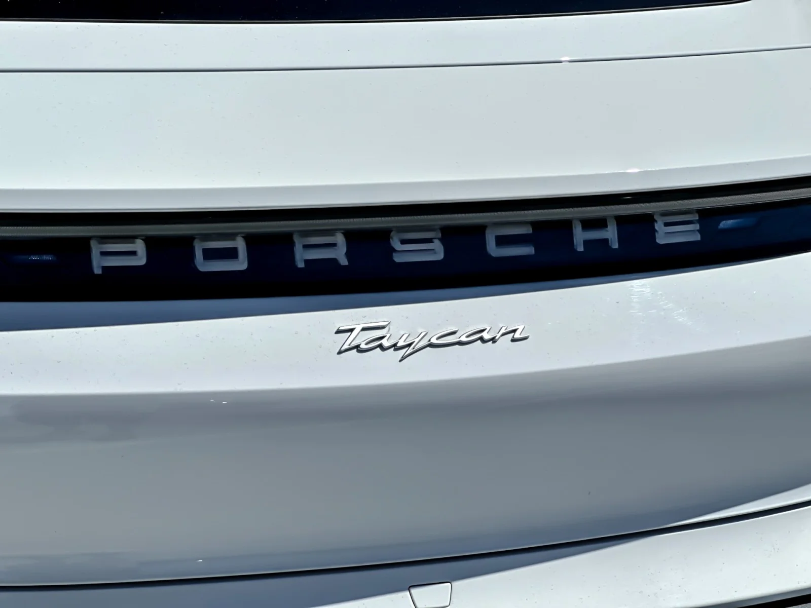 Certified Used 2023 White Porsche  image 27