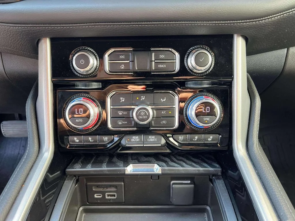 Used 2021 ONYX BLACK GMC Denali image 13