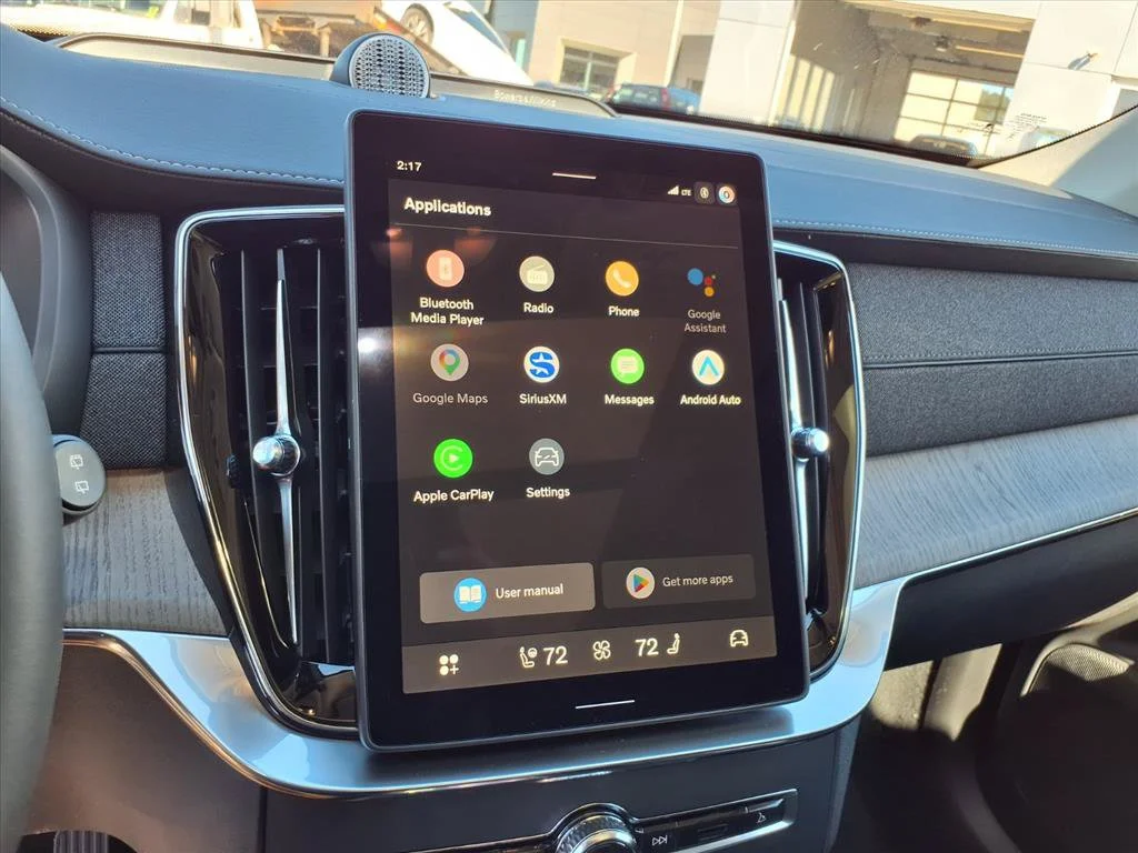 New 2027 Onyx Black Volvo Ultra Dark Theme image 19