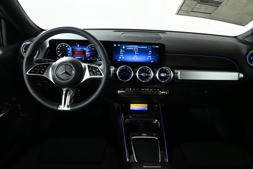 New 2026 Cirrus Silver Metallic Mercedes-Benz GLB 250 image 16