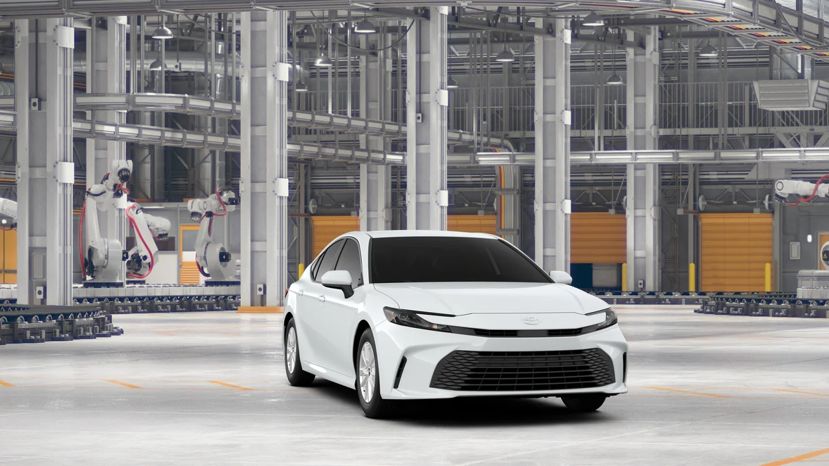 New 2026 Ice Cap Toyota LE image 16