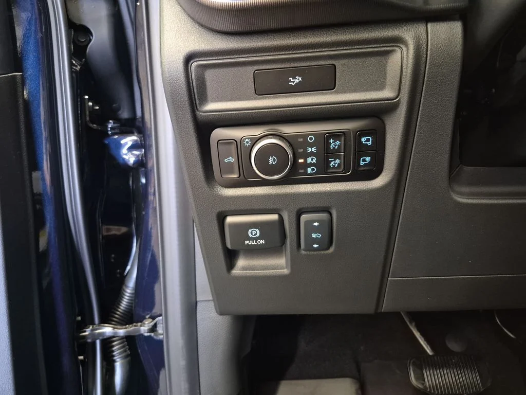 New 2026 Blue Ford Lariat image 23