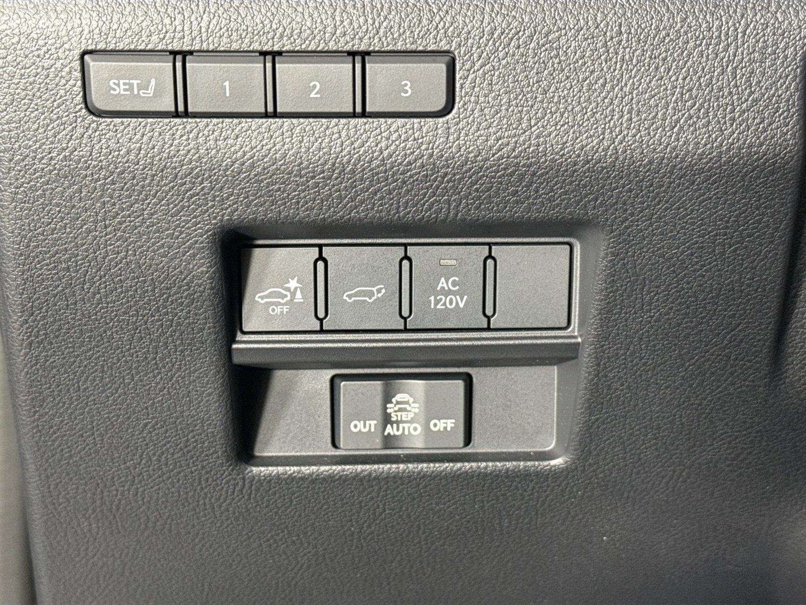 Used 2025 Nightfall Mica Lexus GX 550 Luxury+ image 16