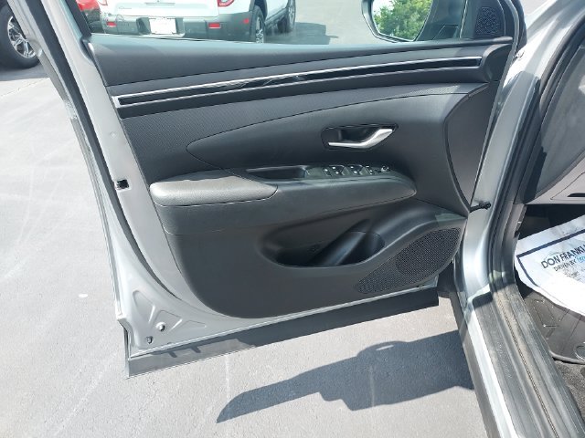 Used 2024 Silver Hyundai SEL image 12