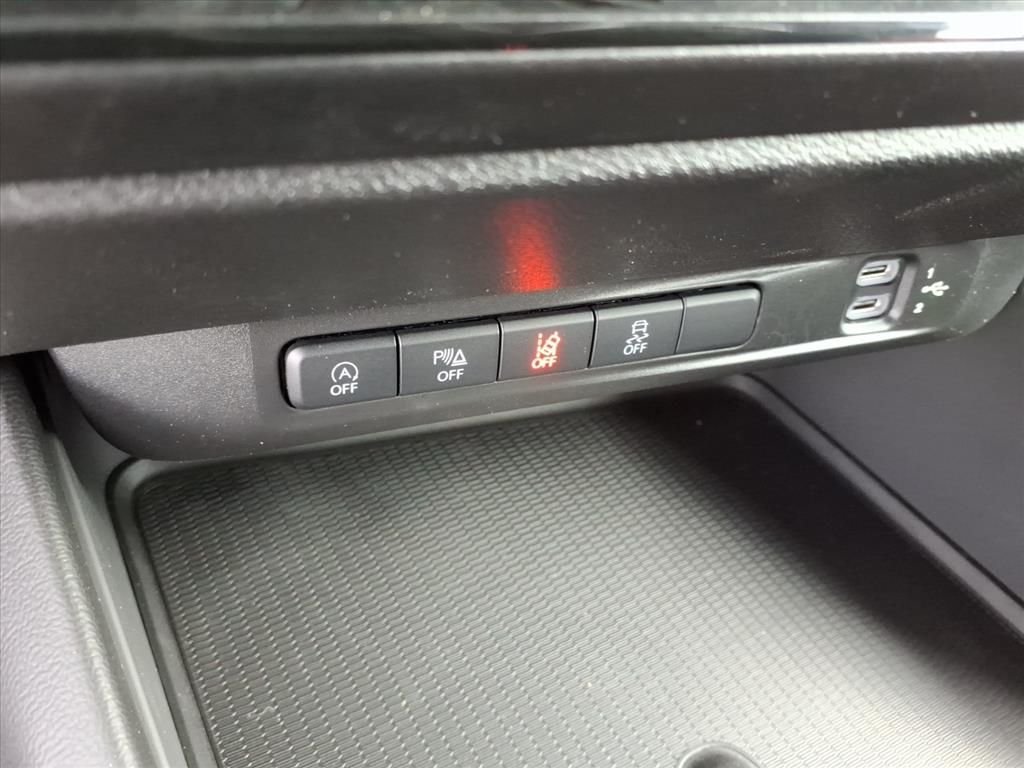 New 2026 Diamond Black Crystal Pearlcoat Dodge R/T image 18