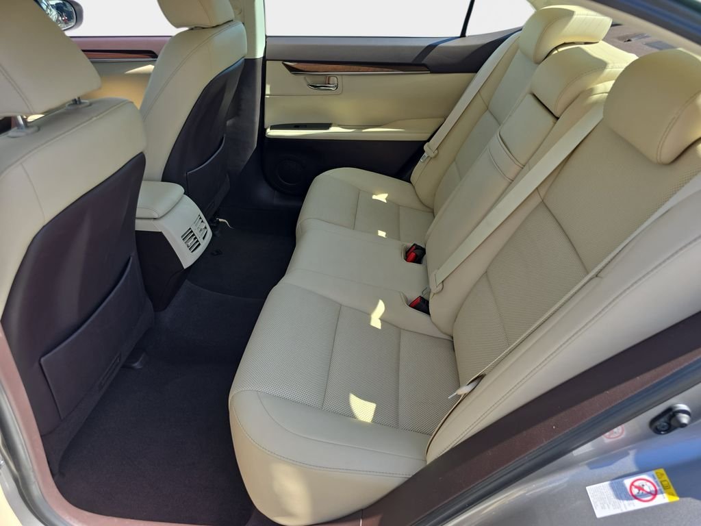 Used 2017 Silver Lexus 350 image 16