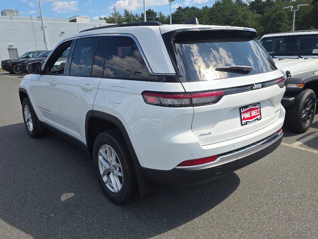 New 2026 White Jeep Laredo X image 10