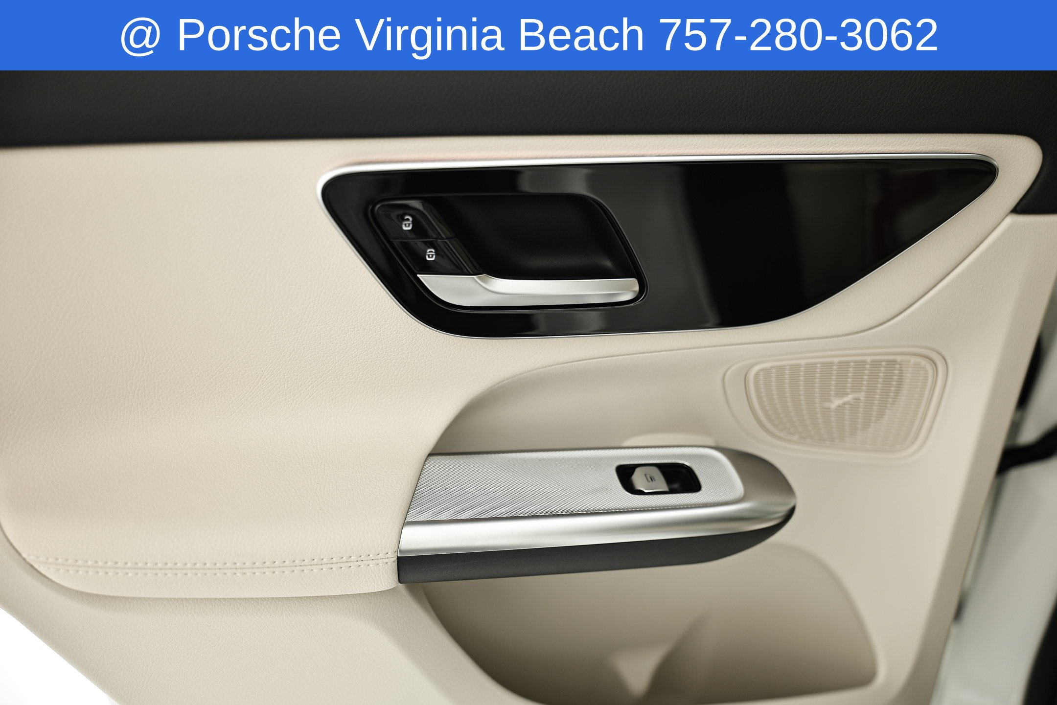 Used 2025 White Mercedes-Benz GLC 300 image 29