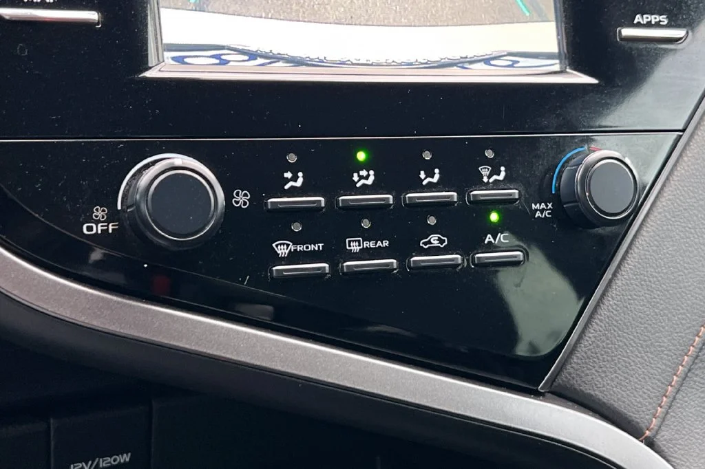 Certified Used 2019 White Toyota LE image 22