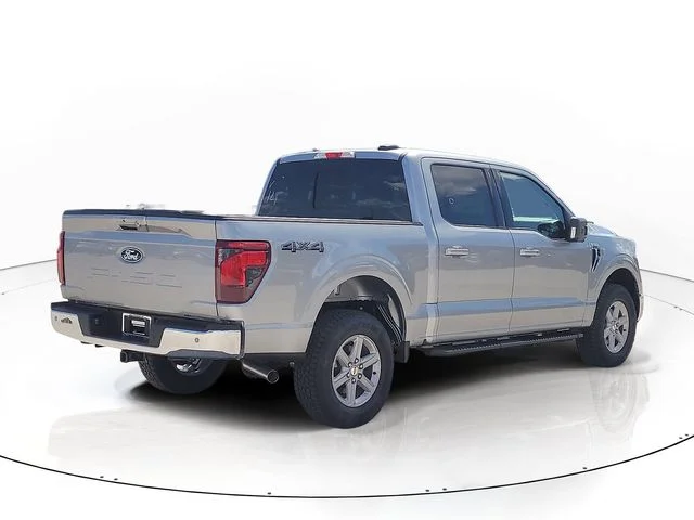 New 2026 Silver Metallic Ford XLT image 5