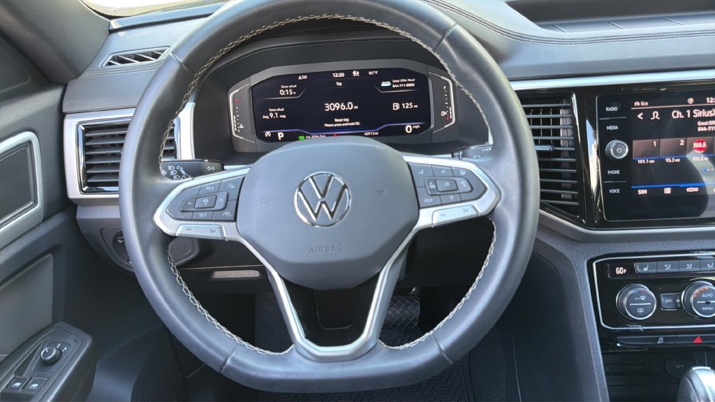 Used 2023 White Volkswagen 2.0T SEL image 13