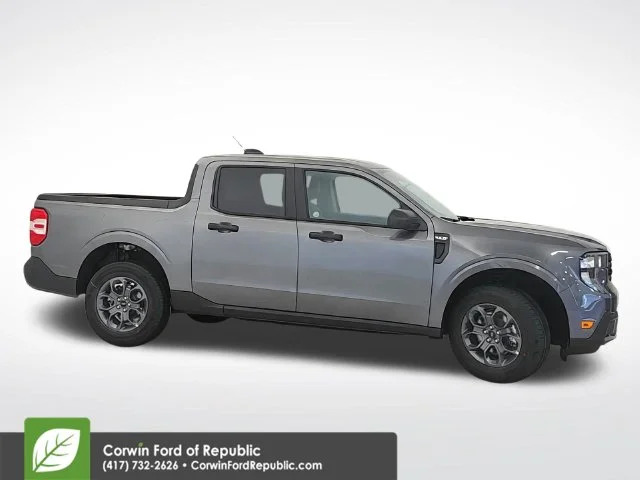 New 2026 Carbonized Gray Metallic Ford XLT image 8