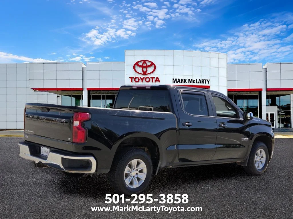 Used 2020 Black Chevrolet LT image 5
