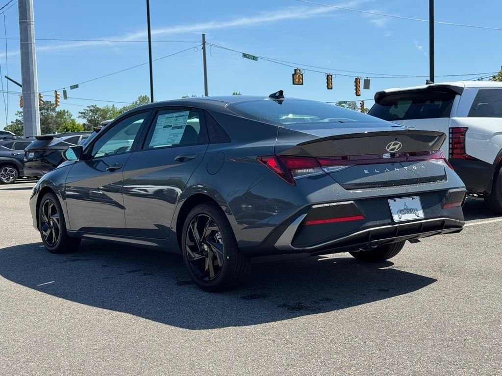 2026 Hyundai Elantra SEL Sport - Photo 9