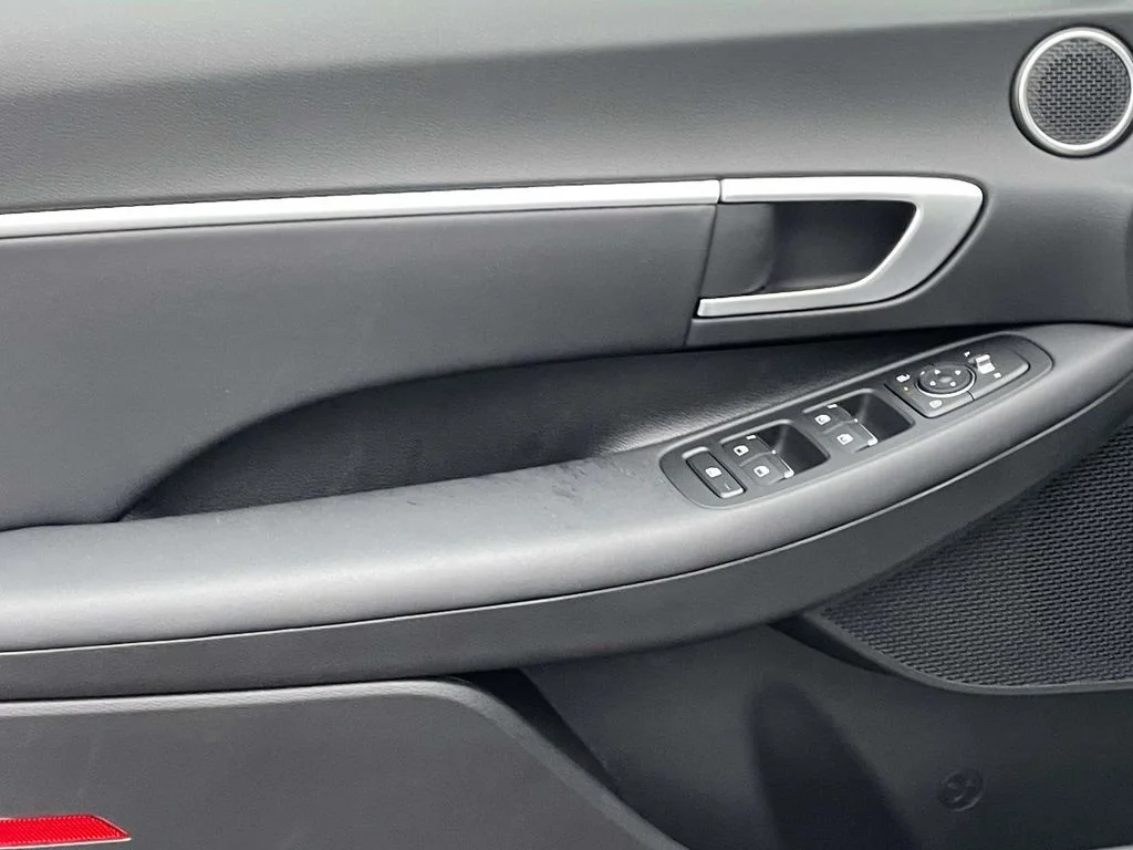 New 2026 White Hyundai SEL Sport image 13