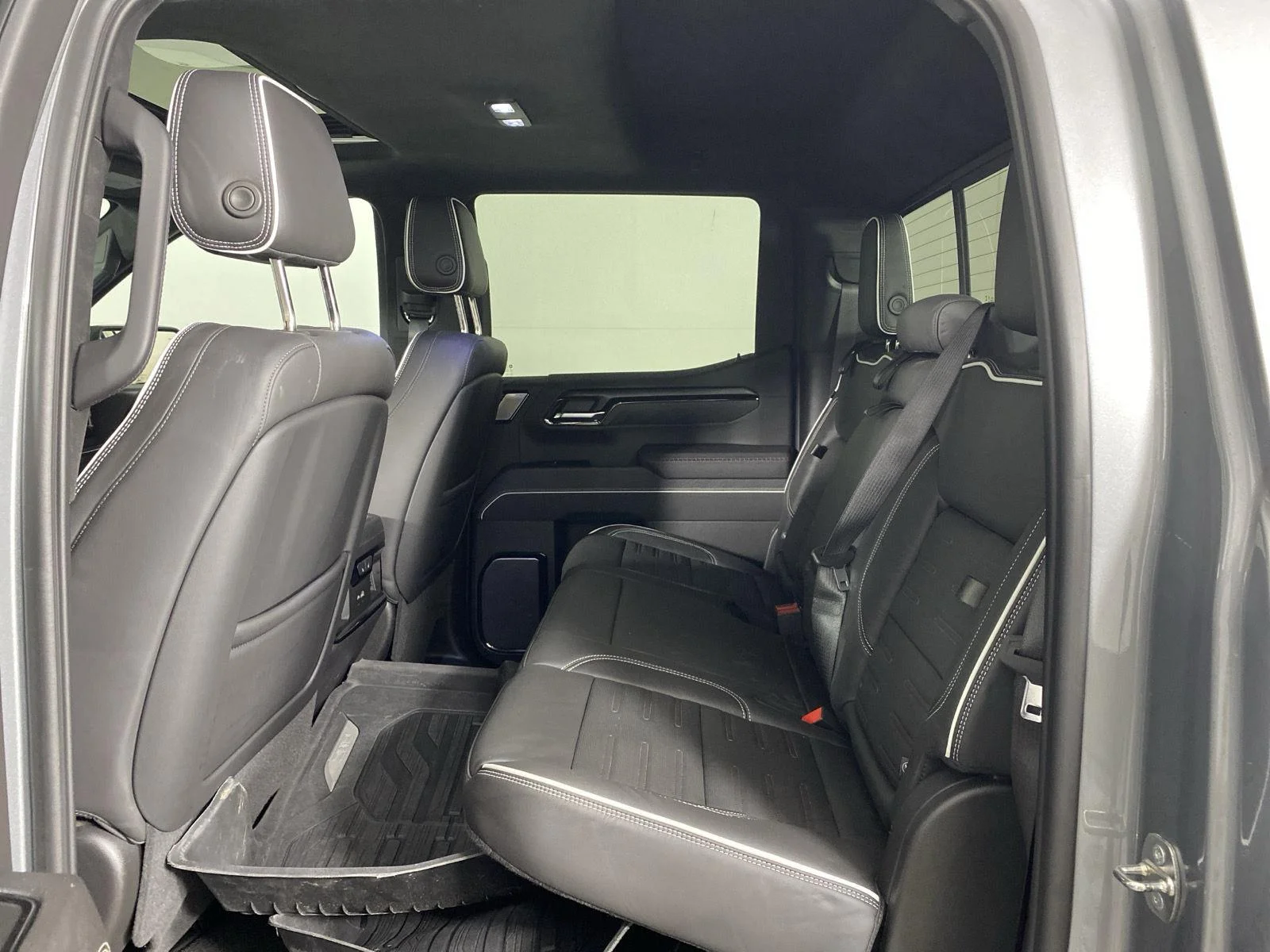 Used 2024 Sterling Metallic GMC AT4X image 12