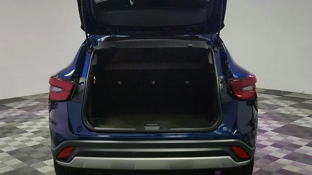 2024 Chevrolet Trax LT - Photo 19