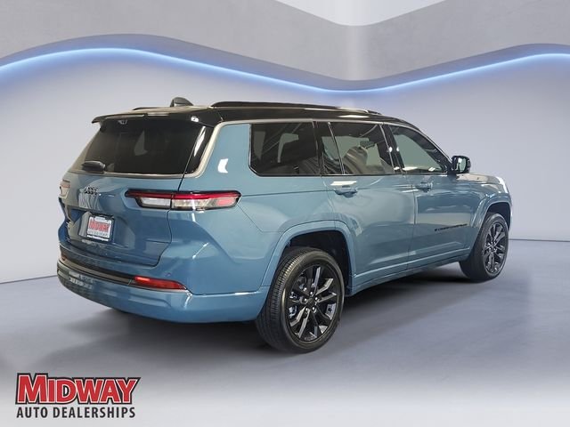 New 2026 Steel Blue Exterior Paint Jeep Limited image 5