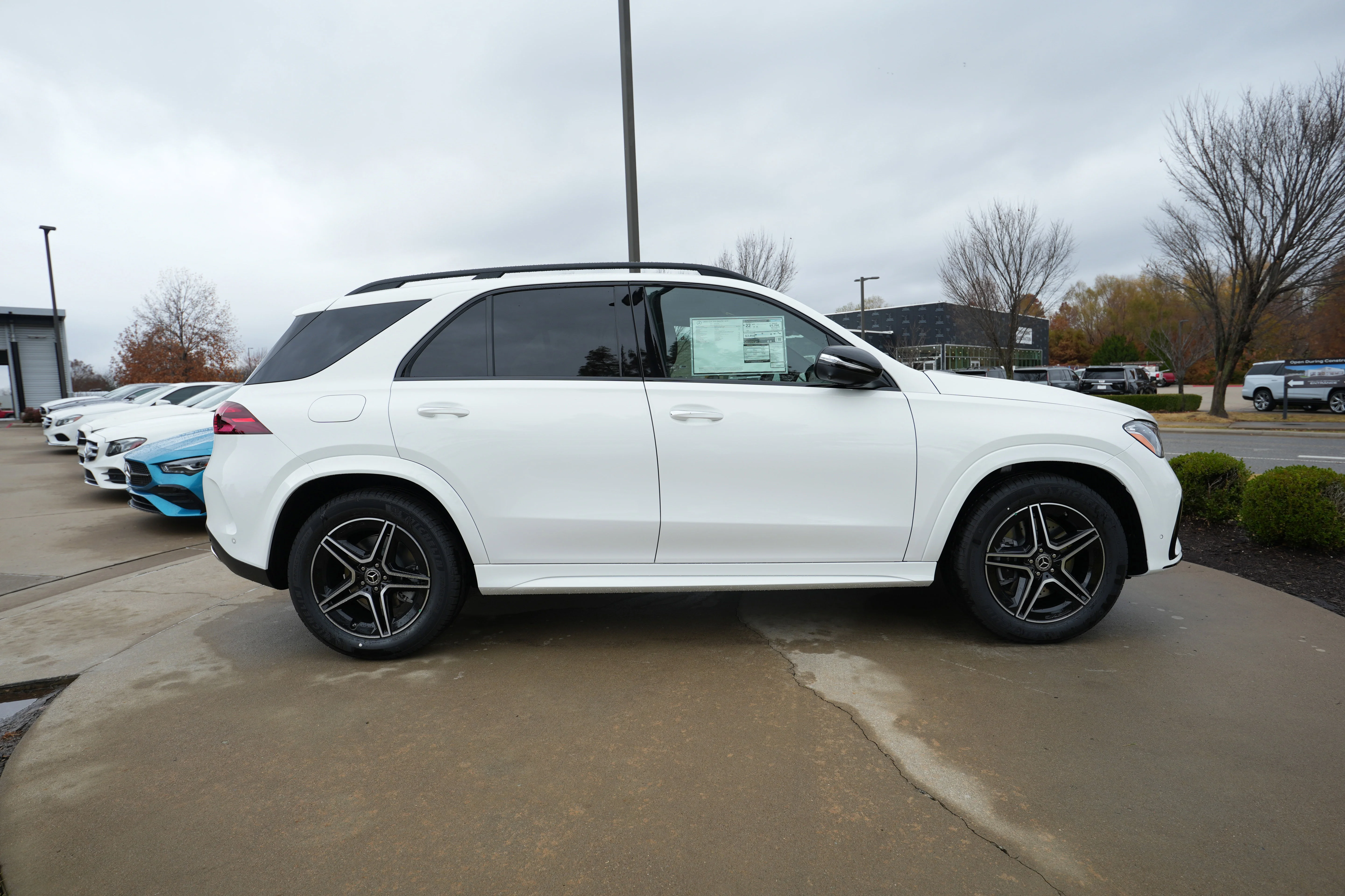 Used 2026 Polar White Mercedes-Benz GLE 350 image 9