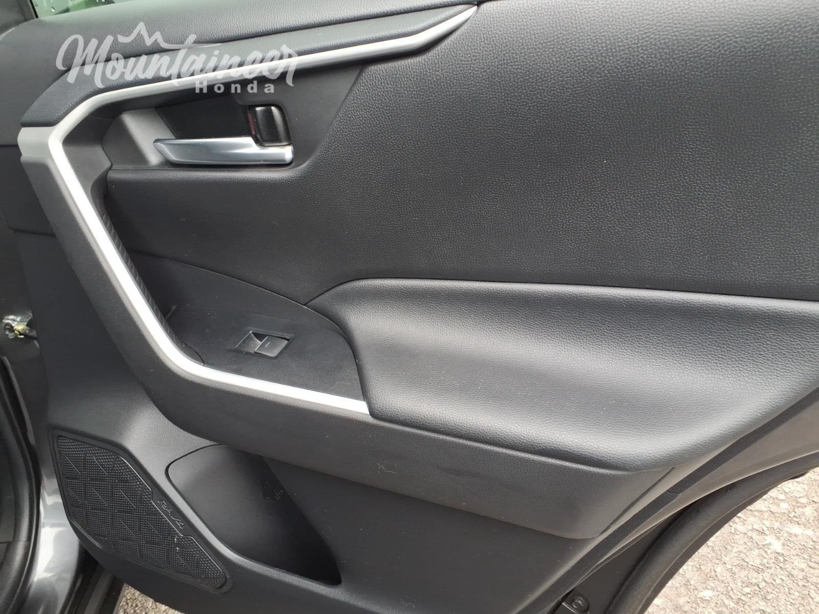 Used 2022 Magnetic Gray Metallic TOYOTA  image 27