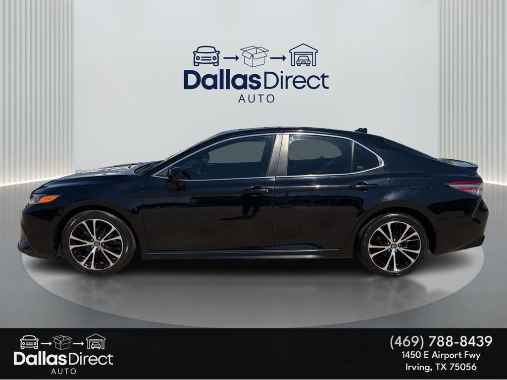 Used 2019 Midnight Black Metallic Toyota SE image 9