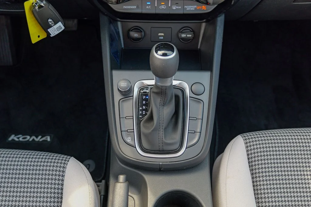 Used 2023 Abyss Black Pearl Hyundai SE image 50