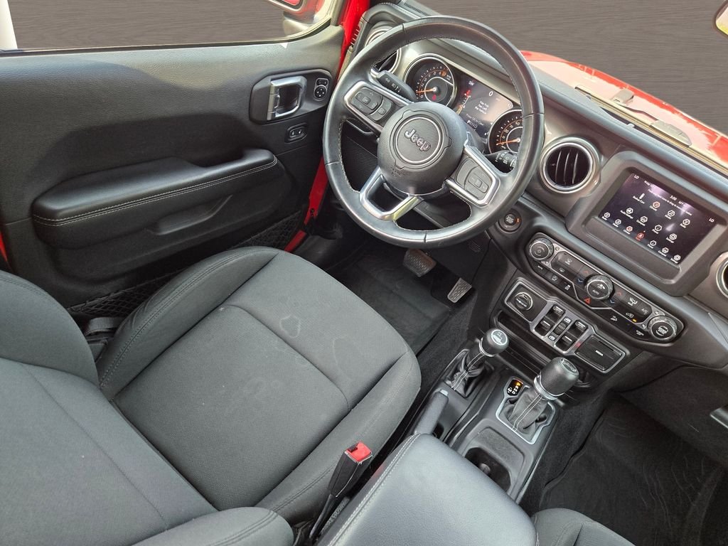 Used 2018 Red Jeep Unlimited Sahara image 17