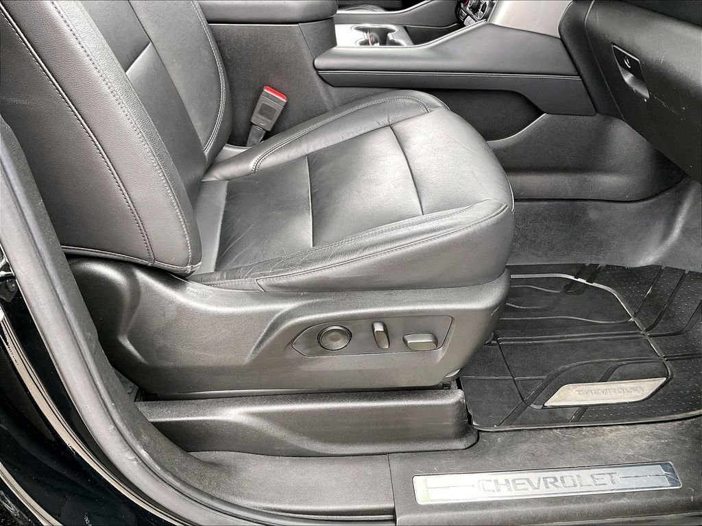 Used 2021 Black Chevrolet LT image 39